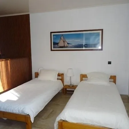 Hyeres, 3 Pieces, 4 Personnes - Fr-1-335-102 Apartamento *